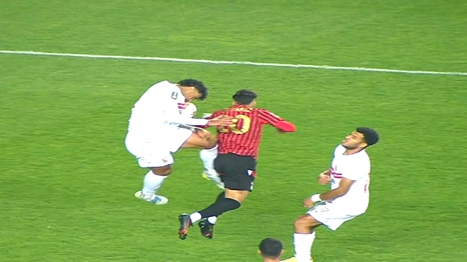 خبير تحكيمي: ركلة جزاء اتحاد العاصمة قرار عبثي.. والزمالك تعرض لظلم فادح